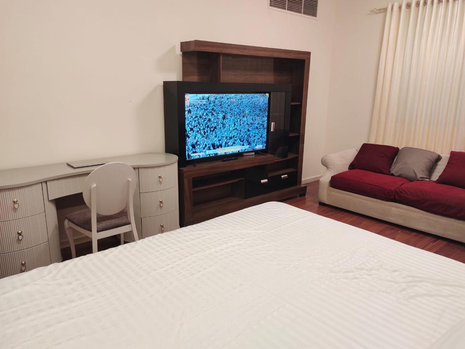 Arnim Suite - 3 Bedrooms Apartment Sharjah Exterior photo