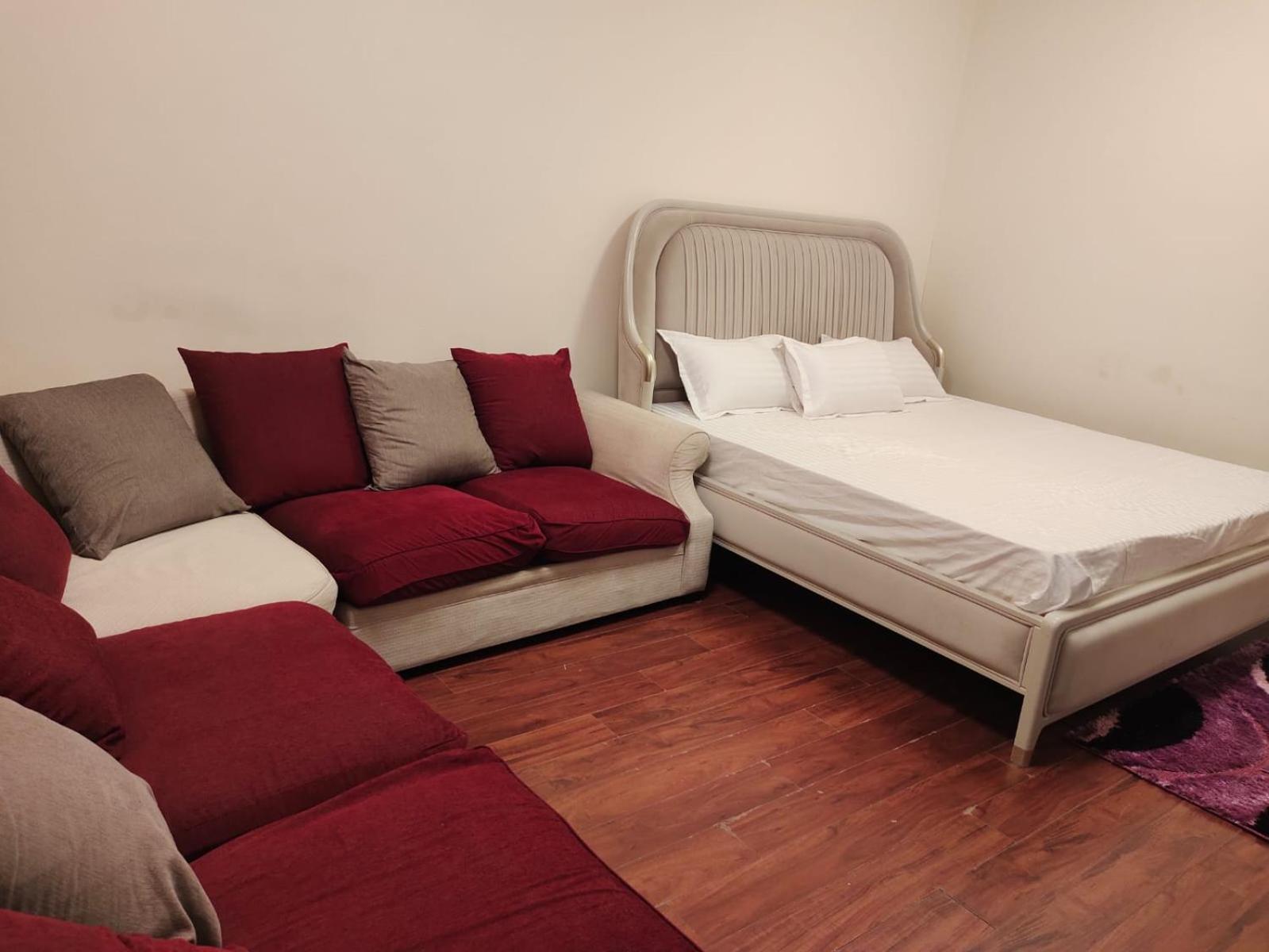 Arnim Suite - 3 Bedrooms Apartment Sharjah Exterior photo